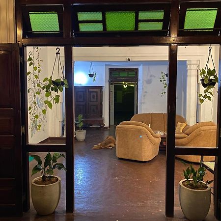Happy Bunk Hostel Weligama Buitenkant foto